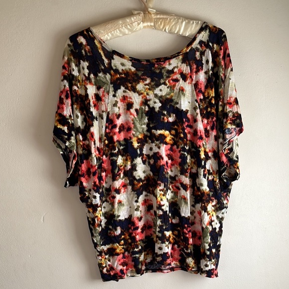 2/15 Vintage off the shoulder T-shirt size medium - Picture 3 of 4